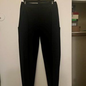 Athleta pants, black, side pockets size 4, excellent used condition